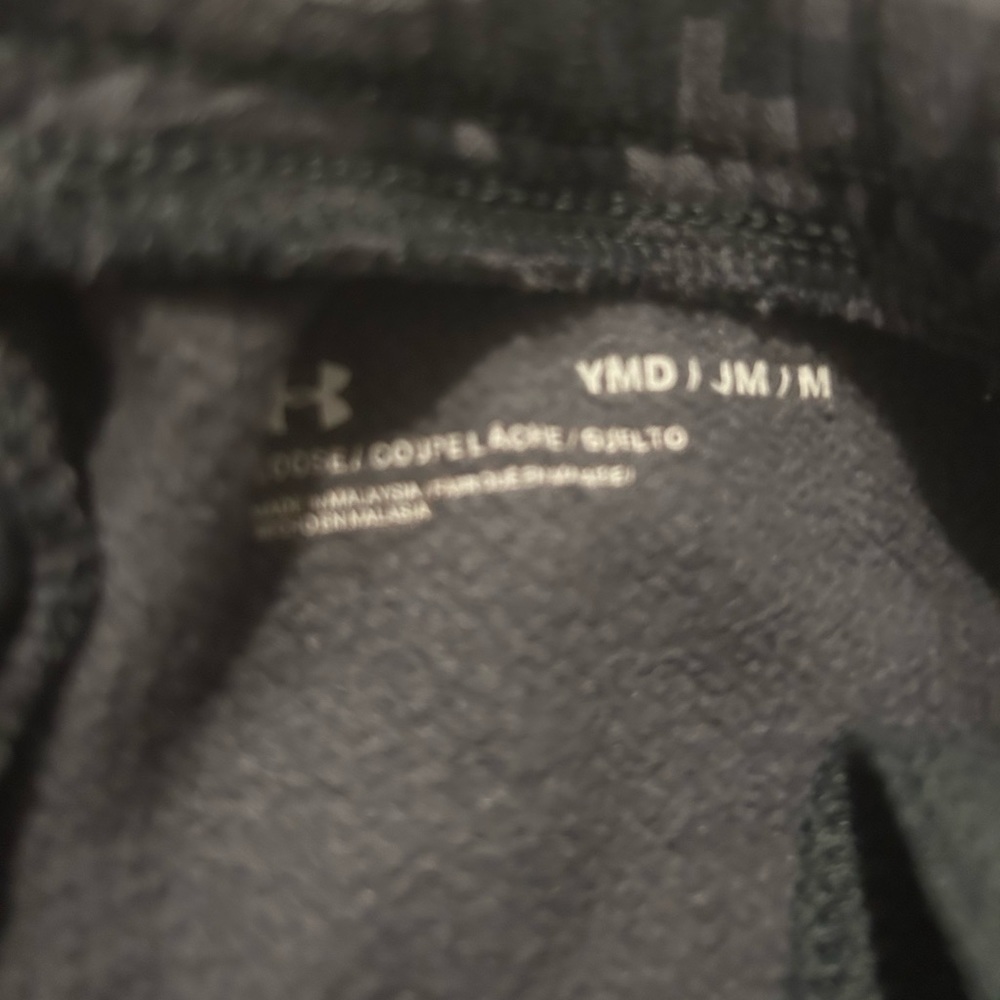 Boys under armour joggers camo